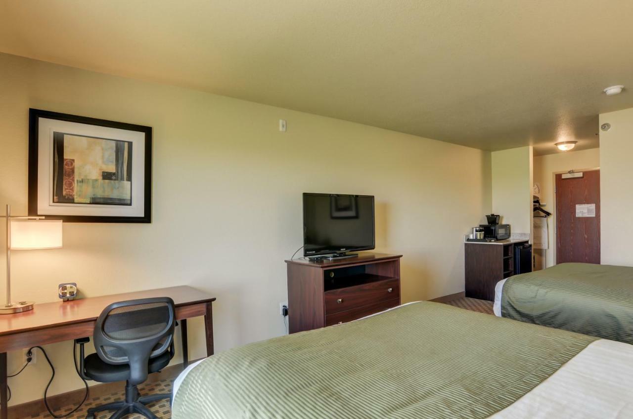 Cobblestone Inn&Suites-Kersey Extérieur photo