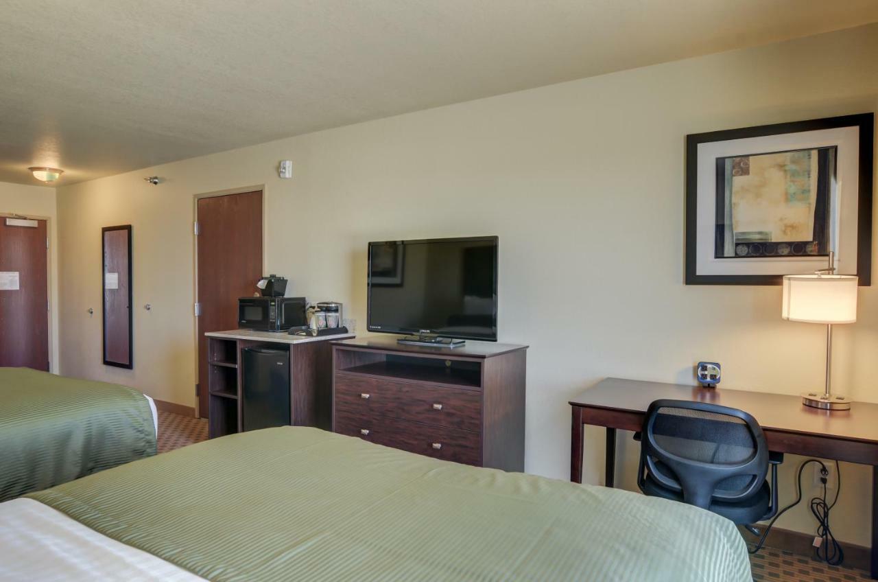 Cobblestone Inn&Suites-Kersey Extérieur photo