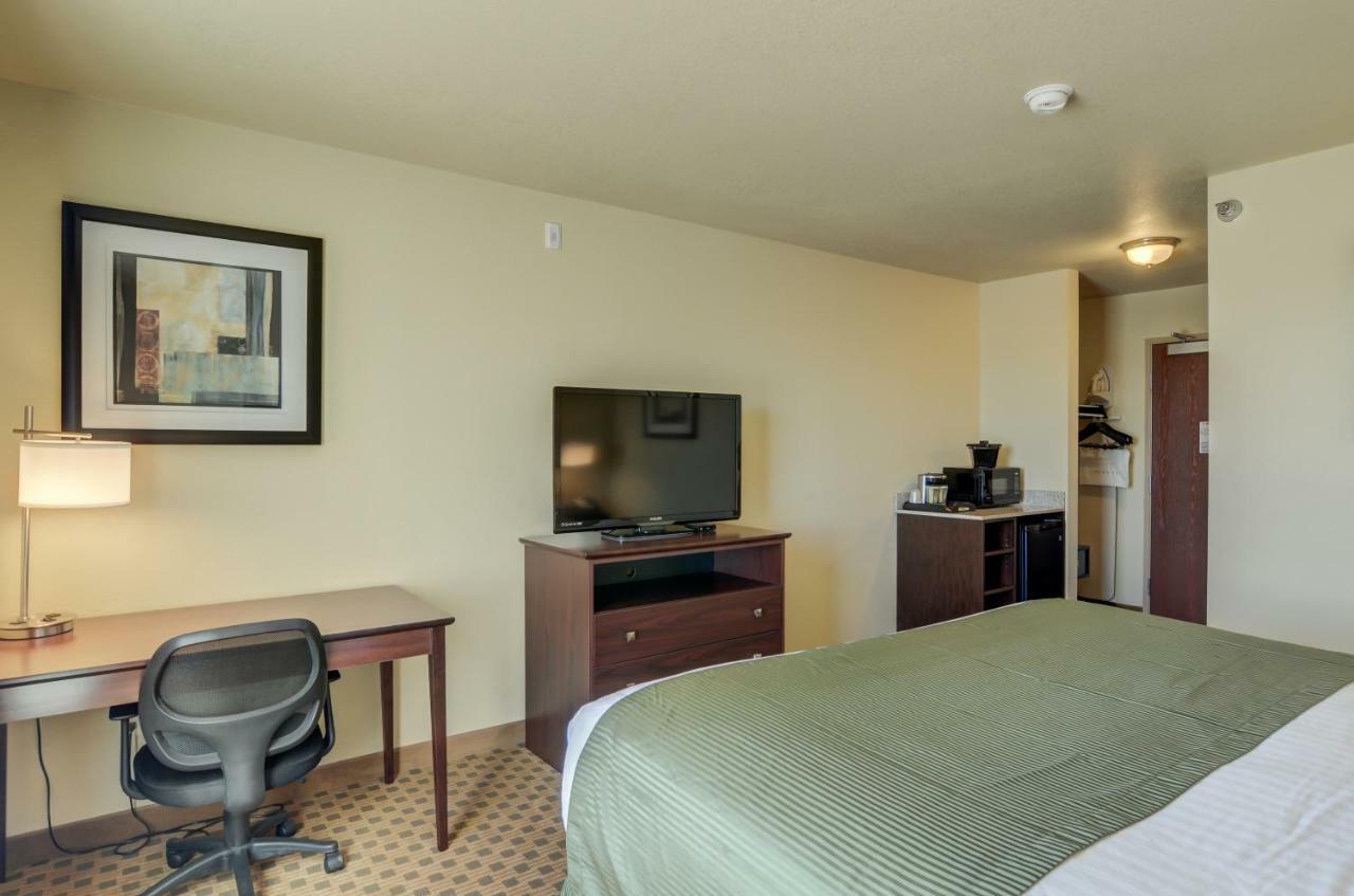 Cobblestone Inn&Suites-Kersey Extérieur photo