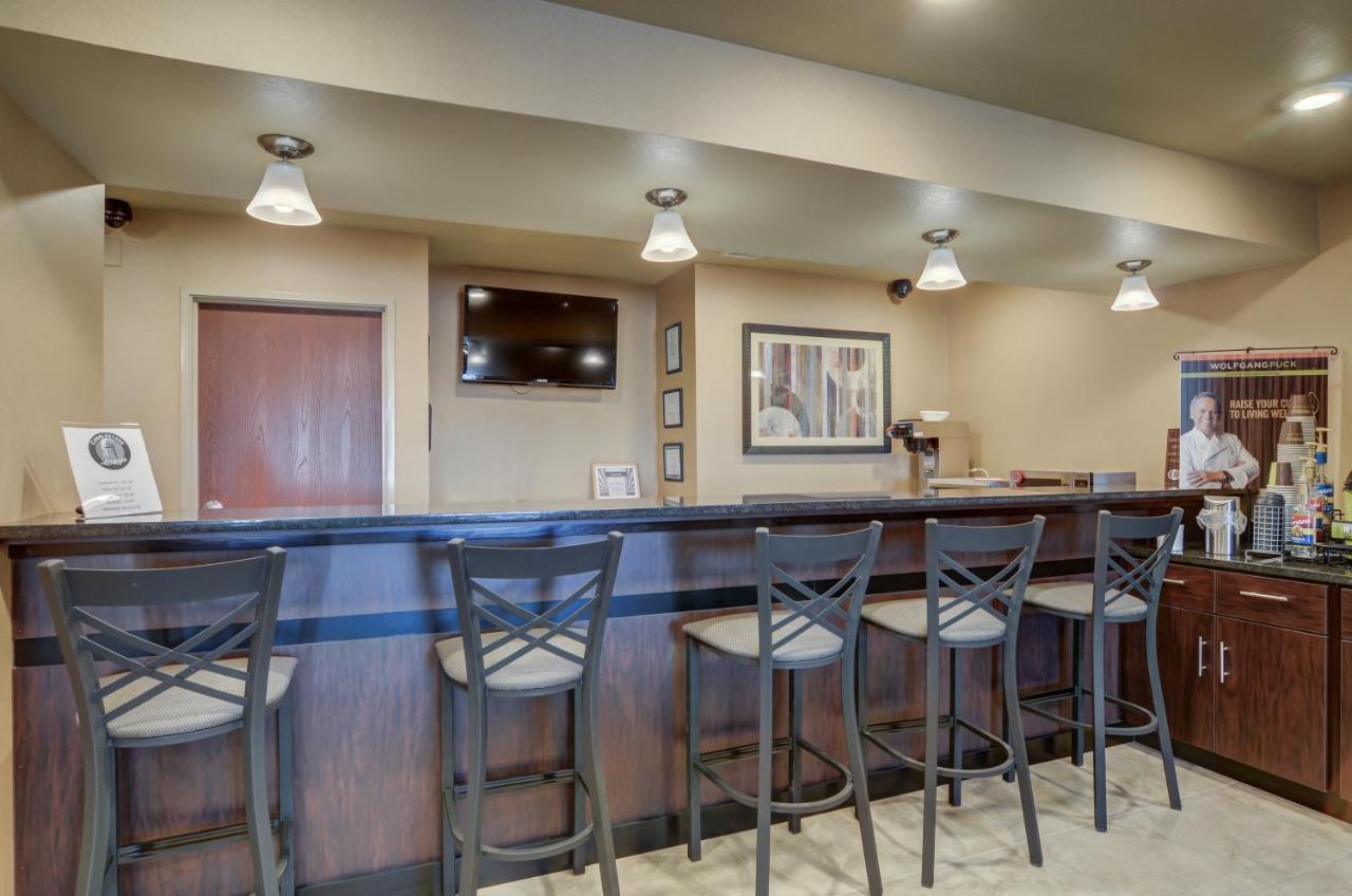Cobblestone Inn&Suites-Kersey Extérieur photo