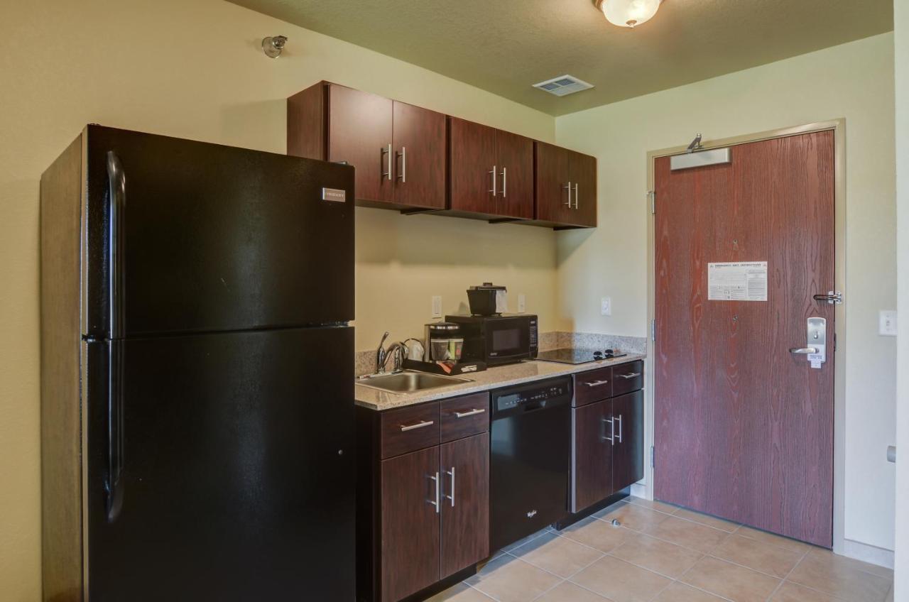 Cobblestone Inn&Suites-Kersey Extérieur photo
